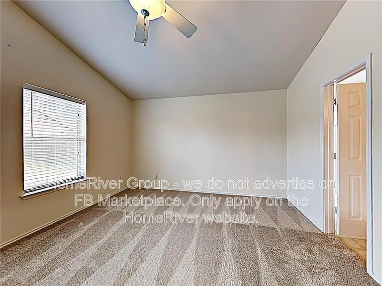 1204 Huntsville Dr — Photo 8