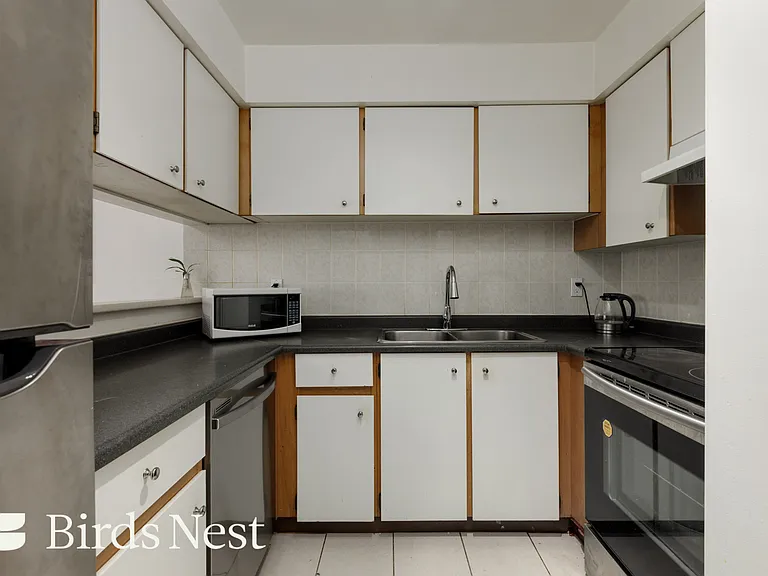 8460 Ackroyd Rd #117 — Photo 1