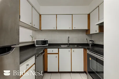 8460 Ackroyd Rd Photo 1