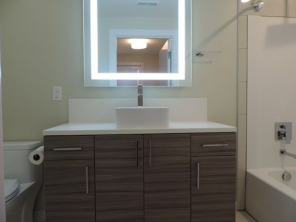 5th image of 476 Enterprise Blvd Unit 202-1-1