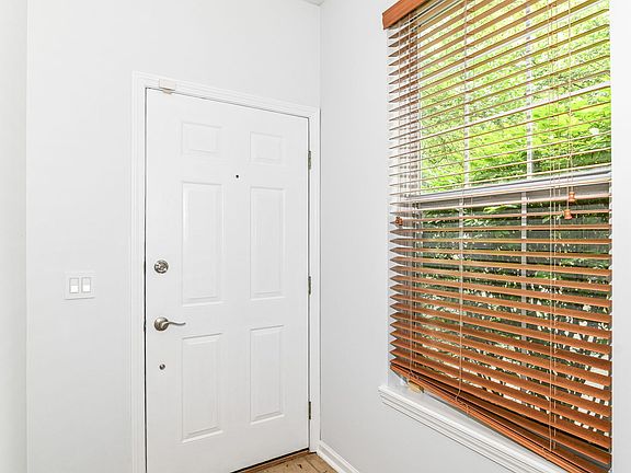 4th image of 1030 Longwell Pl