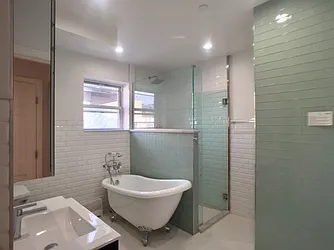 Rented by Northside Plaza Inc.