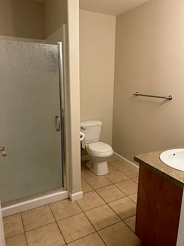 Master bedroom 3/4 bath