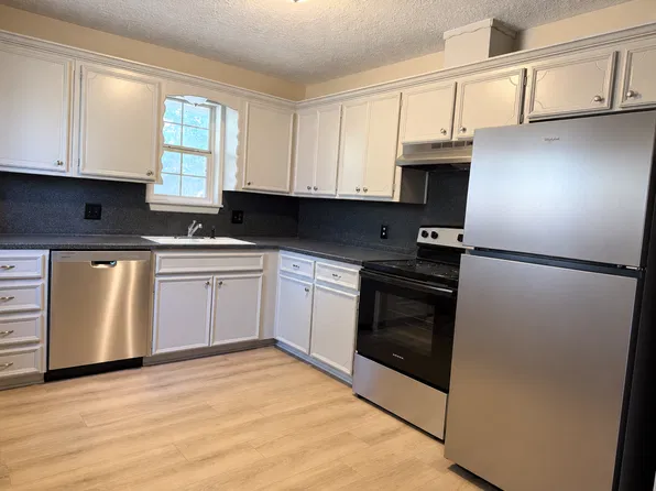 1011 SE Alta Ln, Lawton, OK 73501