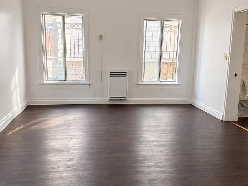 135 S Westmoreland Ave #8