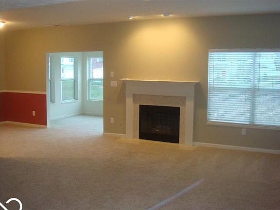 2nd image of 8332 Pine Branch Ln