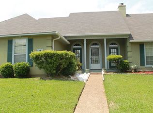 20 Parkview Rd, Clinton, MS 39056