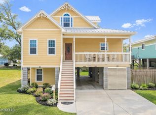 130 Acacia Ave, Biloxi, MS 39530