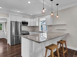 910 Walnut St, Wilmington, NC 28401