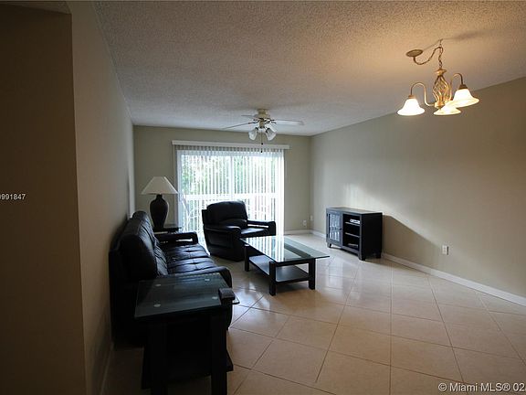3rd image of 7830 Camino Real #K-209