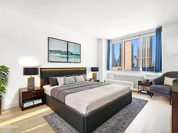 61 West 62nd Street image 6 of 9