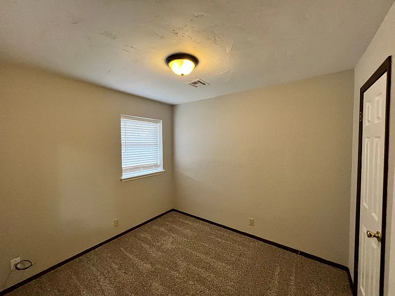 752 W Forest Dr — Photo 11