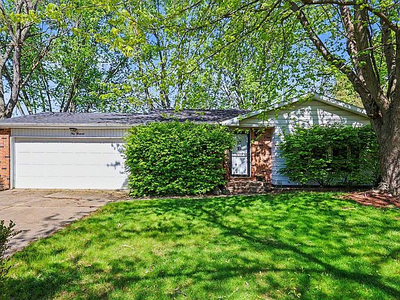 2nd image of 4000 Seaway Dr