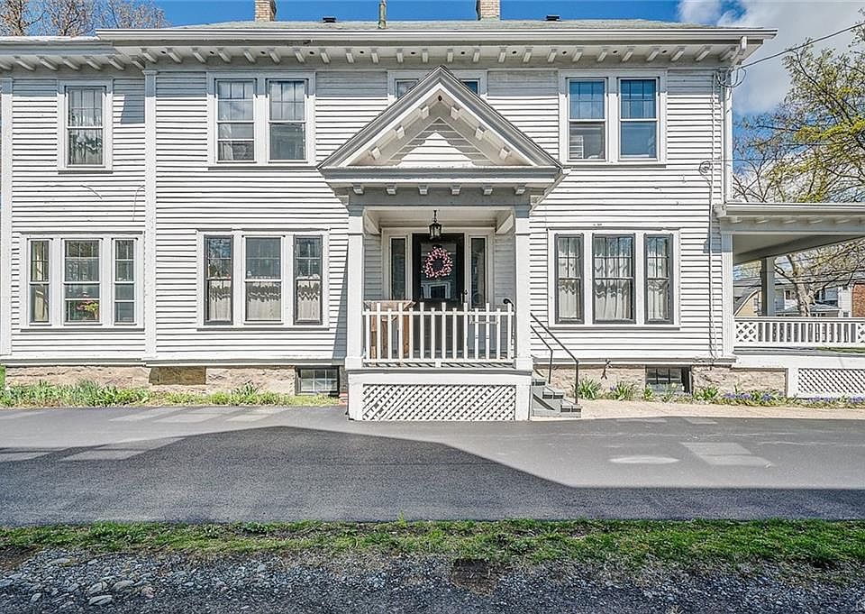 1st image of 131 Durston Ave