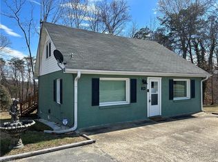 296 N Franklin Rd, Mount Airy, NC 27030