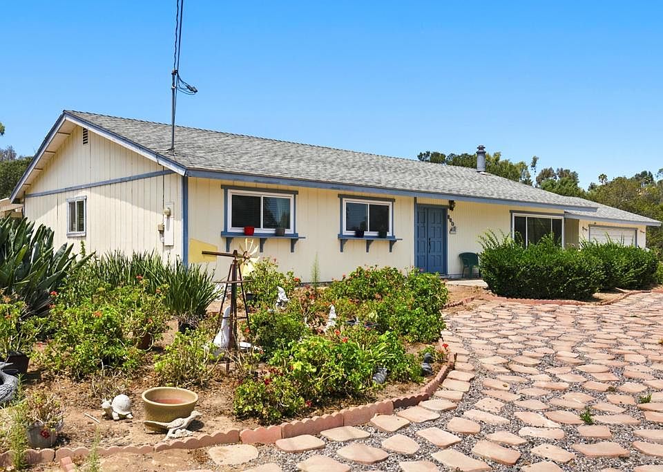 1st image of 860 La Moree Rd