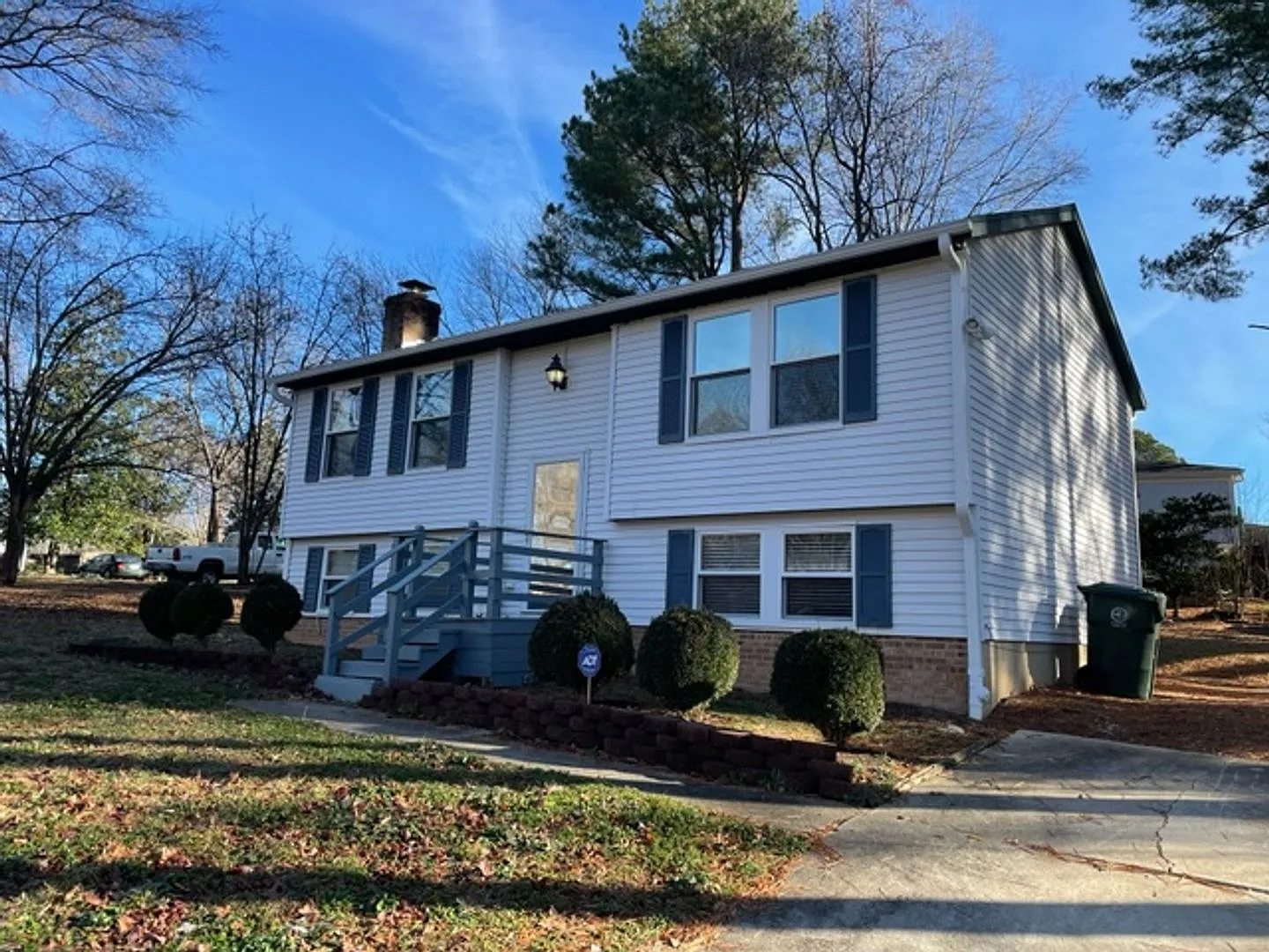 Royal Oaks, Cary! — Photo 2
