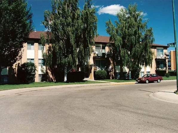 Elk Apartments, 1605 7th St E, Saskatoon, SK S7H 0Z3