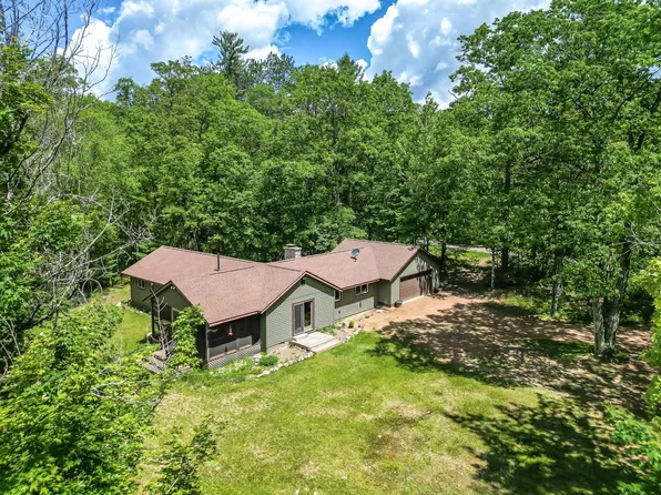 8239 Driftwood Pl, Minocqua, WI 54548