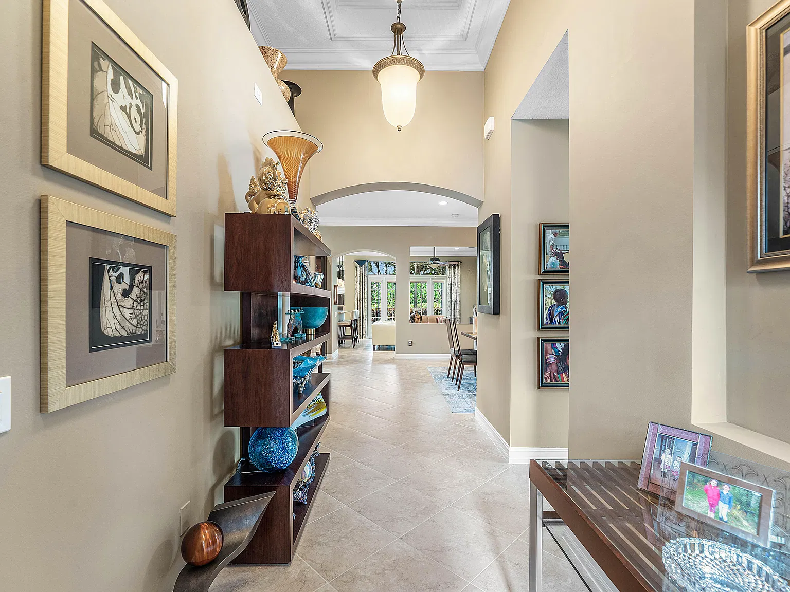 4 bed, 2.5 bath, 2382 sqft, $4,500 — Photo 3