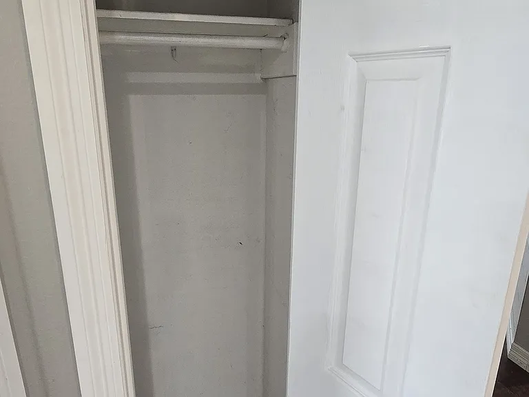 414 Manor Ave — Photo 24