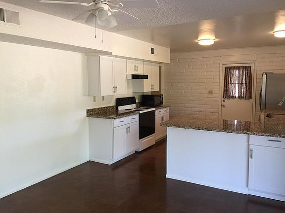 5th image of 2942 W Madras Ln