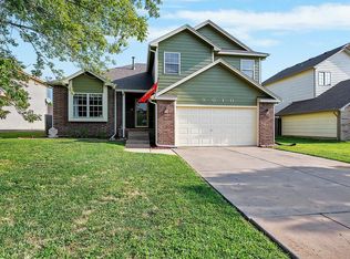 9010 E Scott St, Wichita, KS 67210