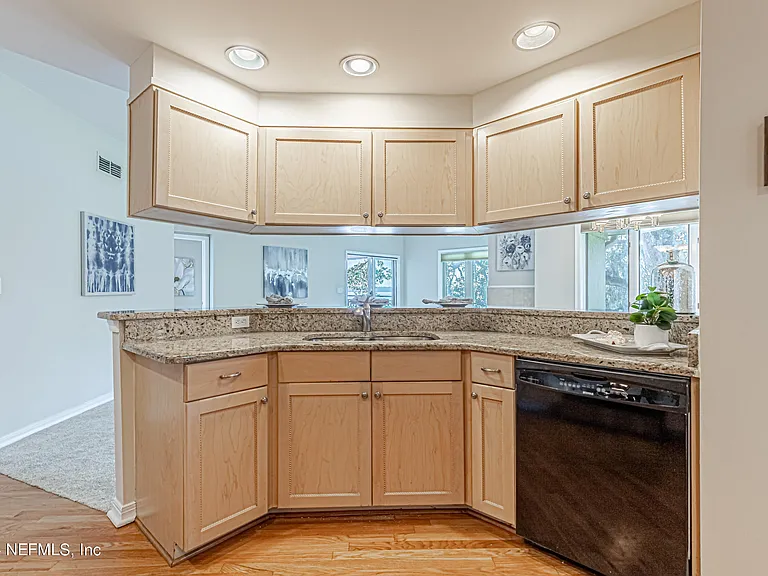2099 Winterbourne Dr W #308 — Photo 5
