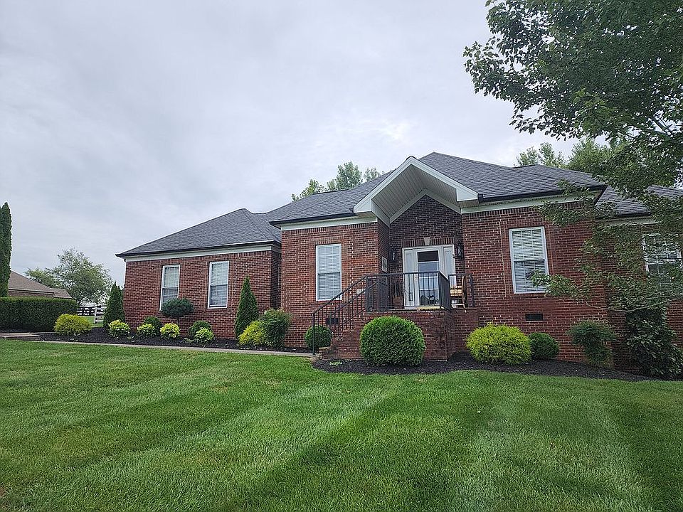 2nd image of 1001 Palmetto Dr