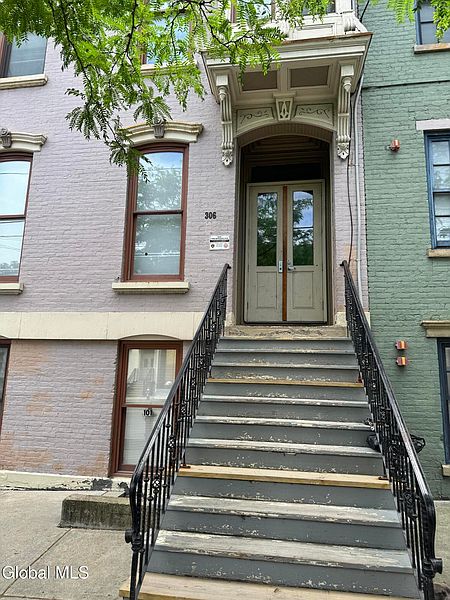 2nd image of 304-308 Clinton Avenue