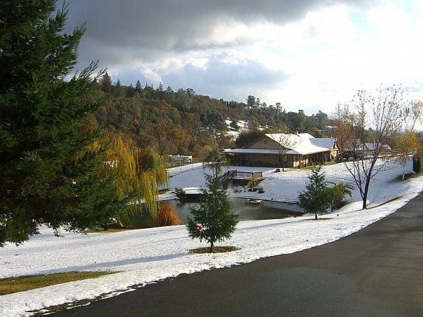 1st Snow in 5 years