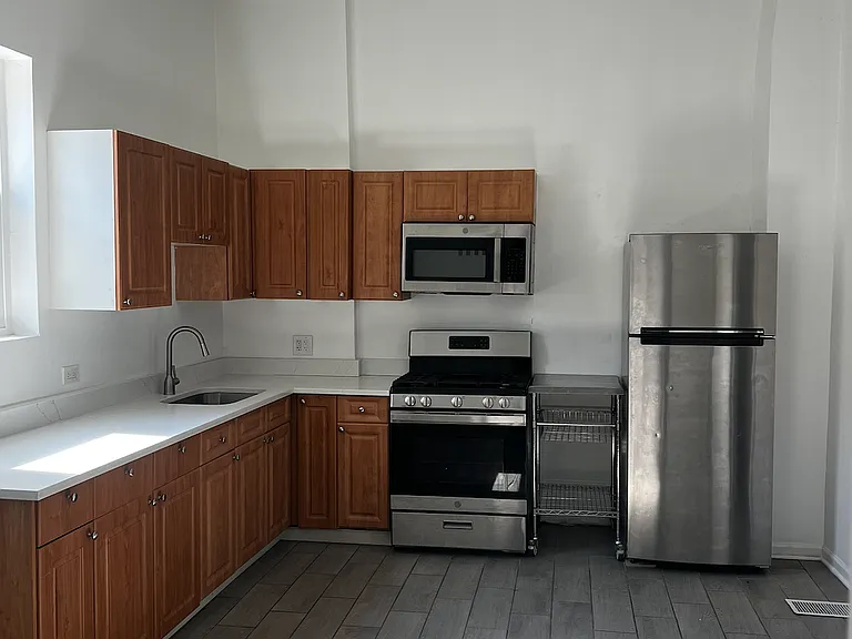 3540 W North Ave #1R — Photo 1