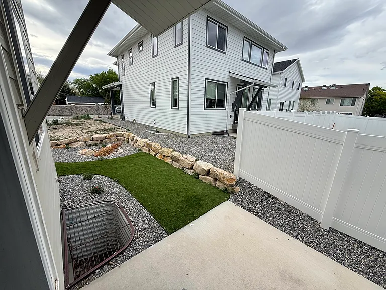 1802 W Drake Ln — Photo 31