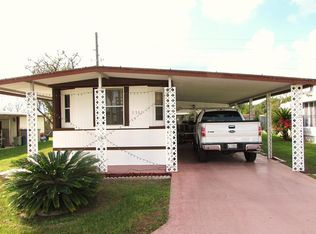 5341 Antigua Dr, Zephyrhills, FL 33541