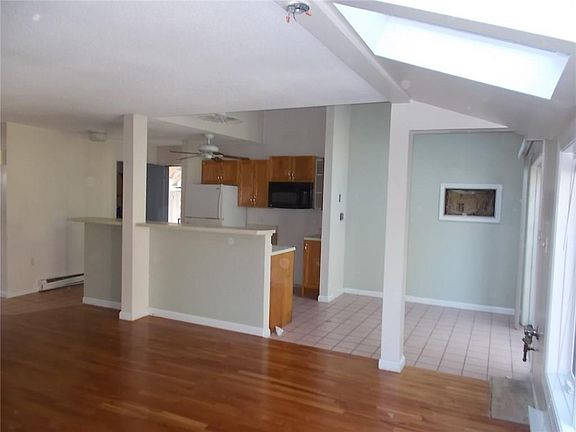 2nd image of 146 West Grand #71