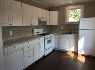 522 Main St #1/2, Pecatonica, IL