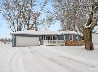 910 Wiker Dr, Rock Falls, IL 61071