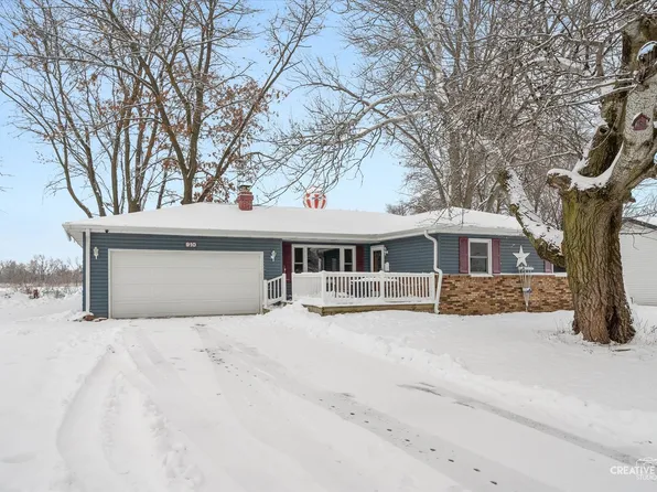 910 Wiker Dr, Rock Falls, IL 61071