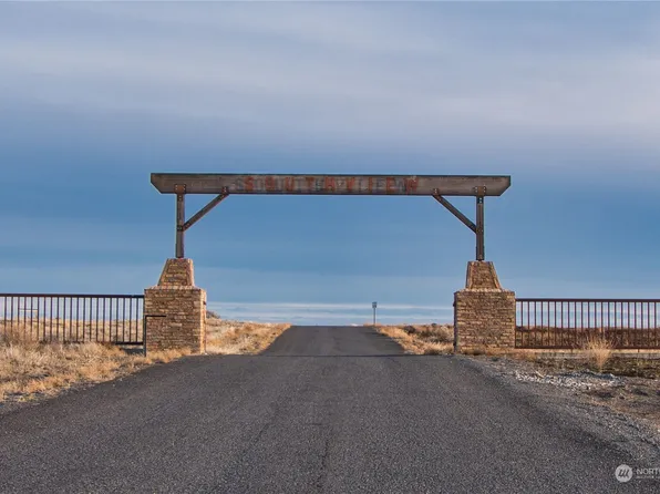 21140 RD D.5 NE, Soap Lake, WA 98851