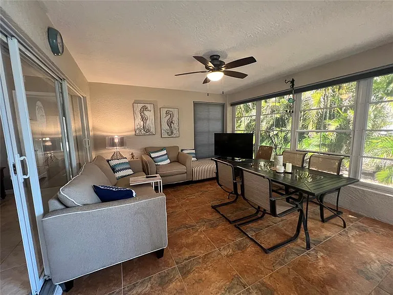 24472 Manchester Trl — Photo 20