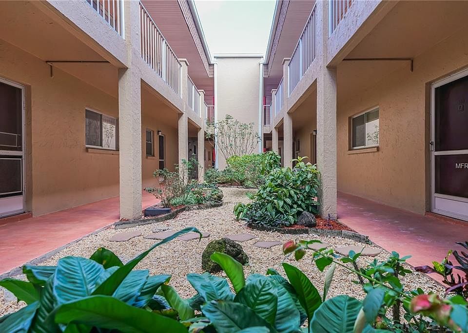 1st image of 1500 Glen Oaks Dr E Unit 209