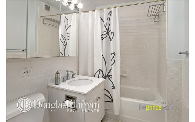 Rented by Douglas Elliman | media 10