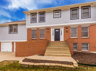 1739 Kings Rd, Manhattan, KS 66503