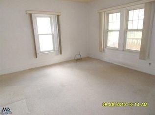 266 Riverside Dr, Mount Clemens, MI 48043