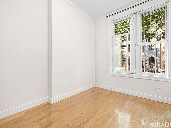 5th image of 58 Saint Marks Pl APT 1