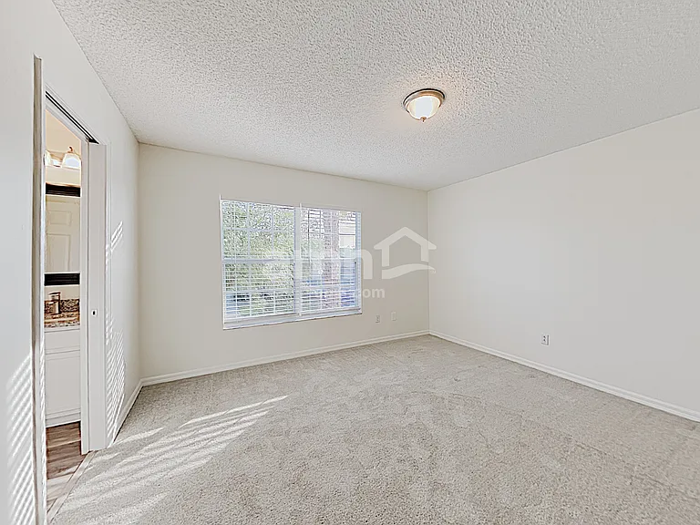 2219 Darlin Cir — Photo 10