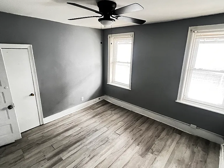 211 S 53rd St #2 — Photo 9
