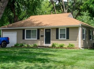 7635 Lowell Ave, Overland Park, KS 66204