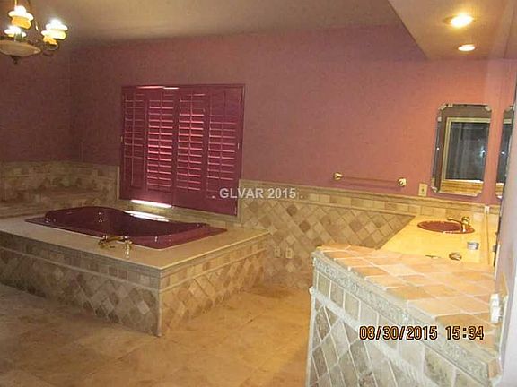 4th image of 2131 E Camero Ave