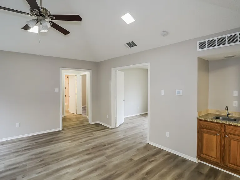 2540 Sundance Ln — Photo 4